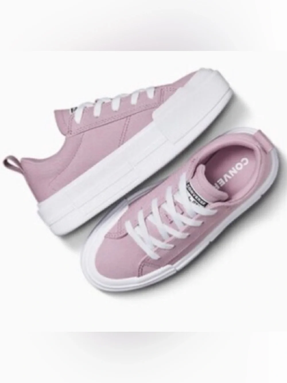 Converse Chuck Taylor All Star Cruise sneakers in the color Orchid Dust